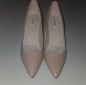 Cole Haan Women's Nude Pointed-Toe Go To Park Pumps Size 8